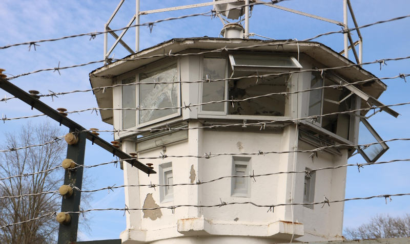 Ein Grenzwachturm in der ehemaligen DDR